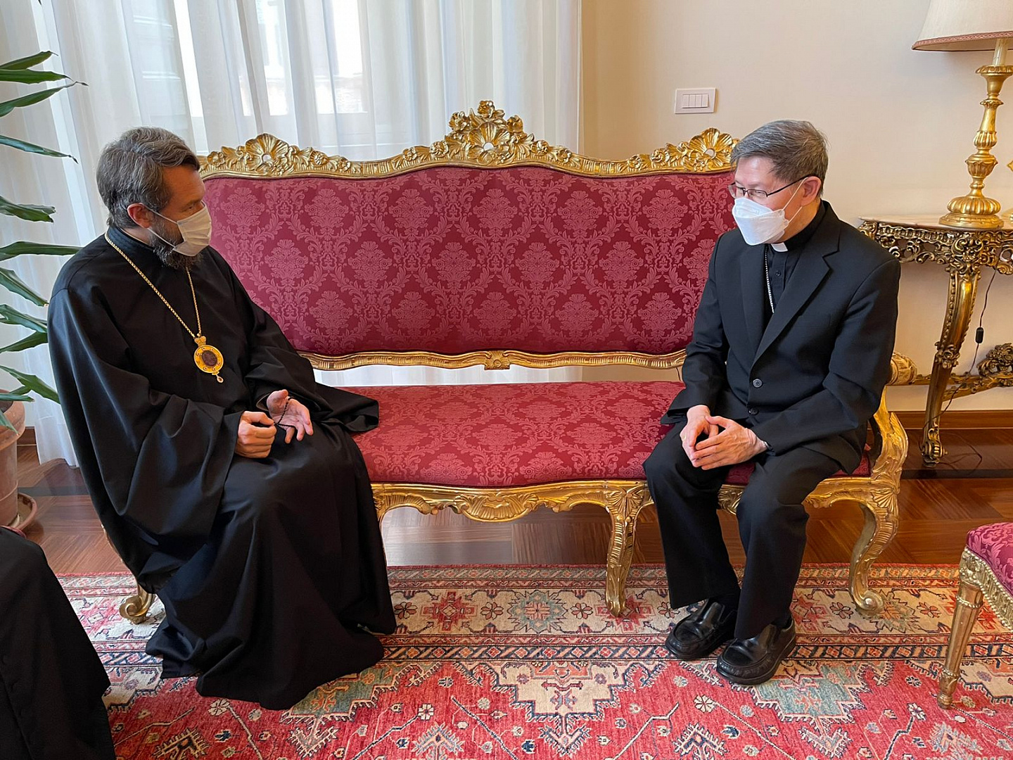 Состоялась встреча митрополита Илариона с кардиналом Луисом Антонио Тагле