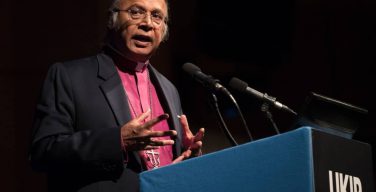 Бывший англиканский епископ Майкл Назир-Али принял католичество