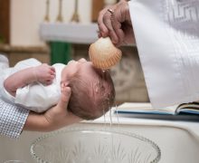 В одной из епархий Сицилии ввели трехлетний запрет на назначение крестных родителей