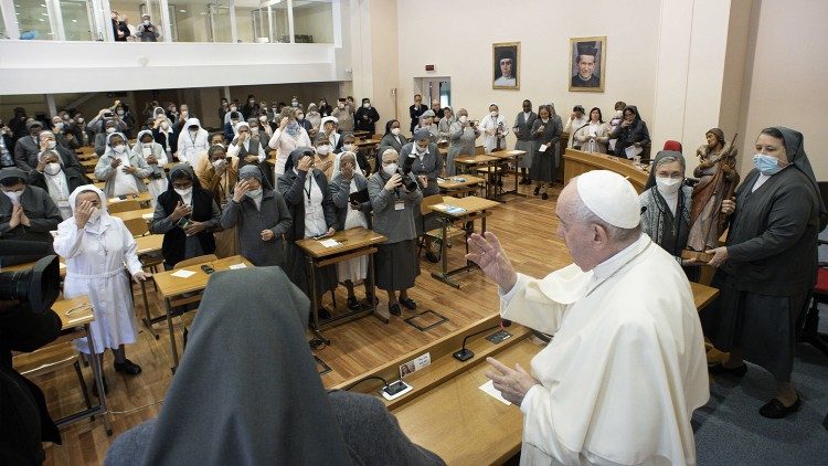 Папа Франциск призвал монахинь-салезианок к креативному переосмыслению их харизмы