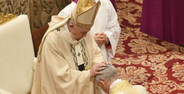 Папа на Мессе хиротонии: епископство – это служение, а не почётное звание