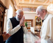 Папа встретился с премьер-министром Индии (+ ФОТО)