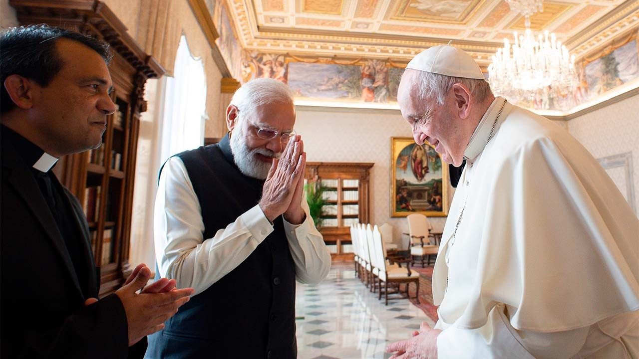 Папа встретился с премьер-министром Индии (+ ФОТО)