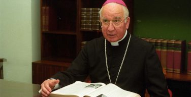 Папа молится о новопреставленном чилийском кардинале Эстевесе
