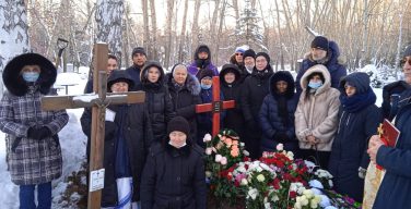 Тело монахини Зои Позоян упокоилось на католическом кладбище Новосибирска