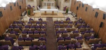 Ковид в Ватикане: духовных упражнений снова не будет