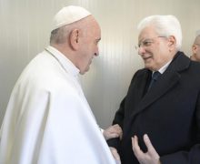 Папа Франциск поздравил президента Маттареллу с переизбранием на высший пост Италии