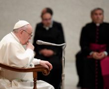 Папа призвал всю Церковь молиться о мире на Украине