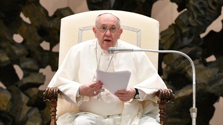 На общей аудиенции 2 февраля Папа Франциск размышлял об истине общения святых