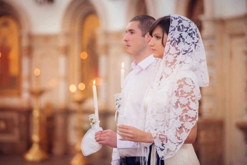 РПЦ намерена защищать традиционный брак вместе с католиками, заявил официальный представитель Московского Патриархата