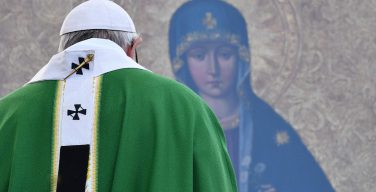Папа Франциск призвал провести день поста и молитвы об Украине 2 марта
