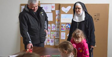 Кардинал Краевский: беженцы благодарны Европе за помощь (ФОТО)