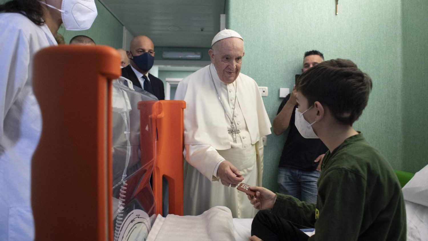 Папа навестил украинских детей в больнице «Бамбино Джезу» (ФОТО)