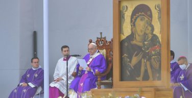 Папа возглавил воскресную Св. Мессу во Флориане (+ ФОТО)