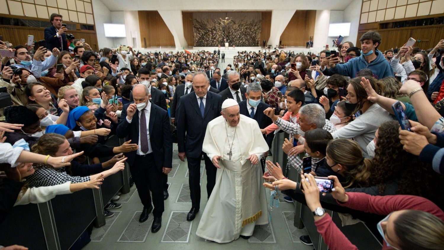 Общая аудиенция Папы: Распятый – источник нашего мира (+ ФОТО)