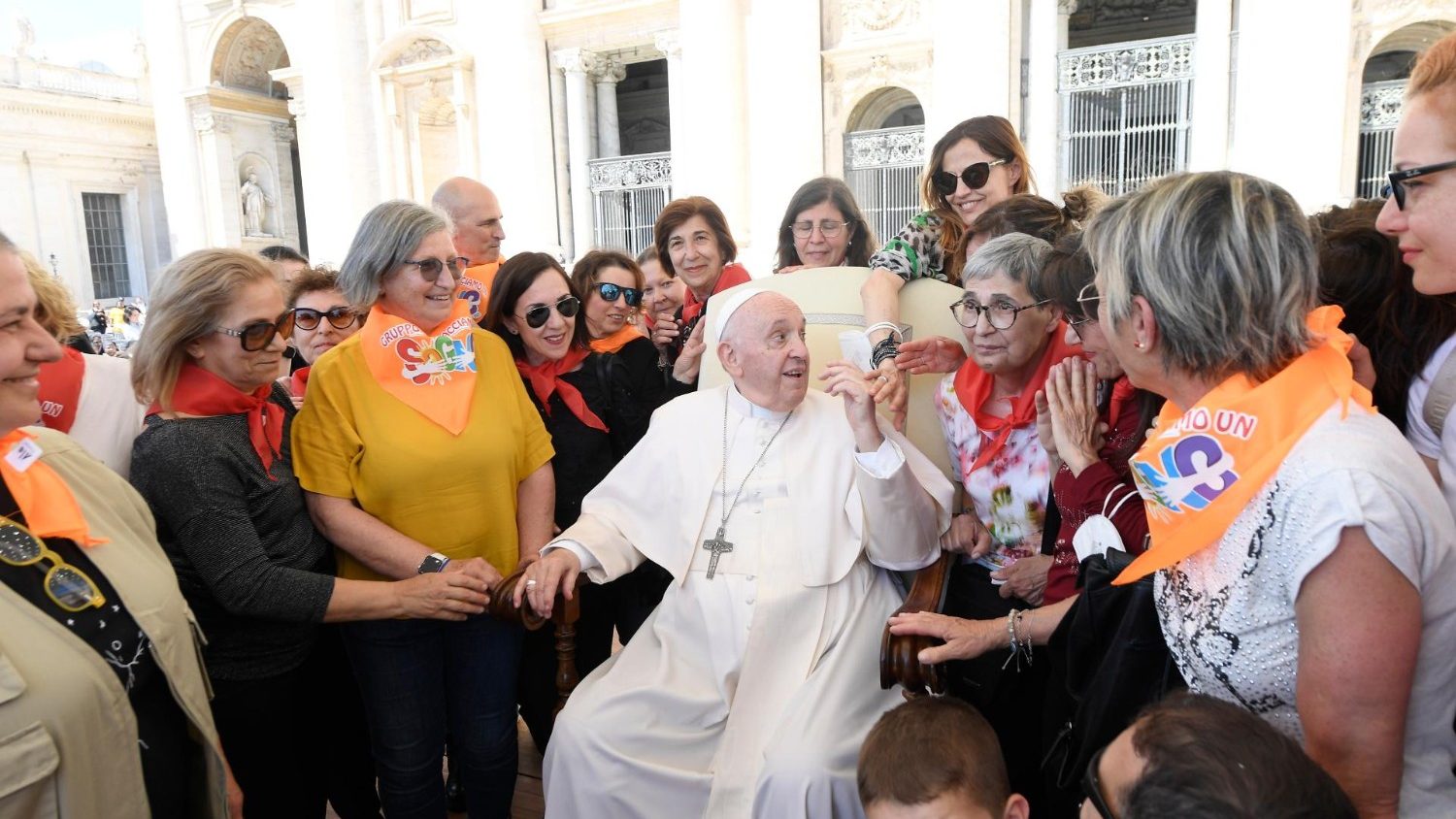 Вдов фамилия. Ватикан новости. Фото старушки. Кто был на аудиенции у папы Римского.