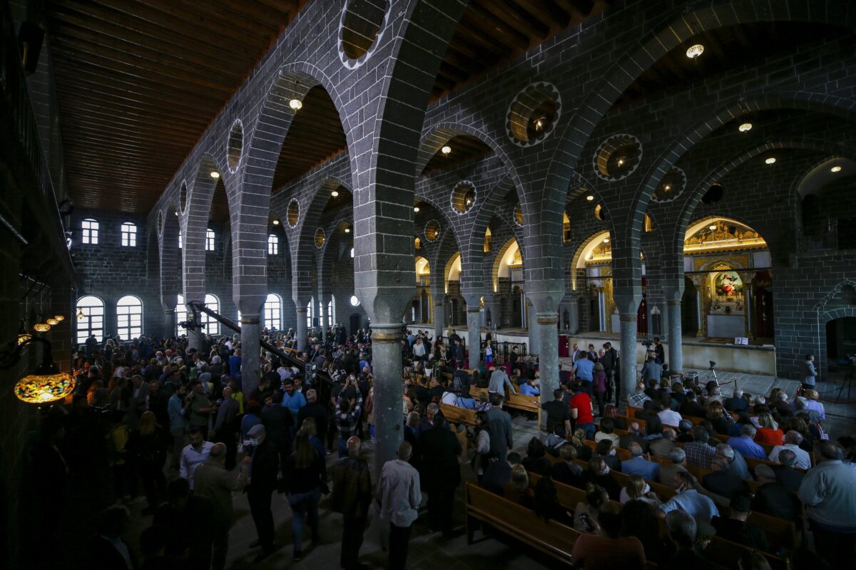 Самая большая армянская церковь Ближнего Востока вновь открылась в турецком Диярбакыре