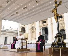 Общая аудиенция 4 мая. Папа Франциск: практика веры – признак силы в старости (+ ФОТО)