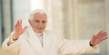 Бенедикт XVI: «поздравления с 95-летием со всего мира очень меня обрадовали»