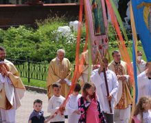 Апостольский нунций в РФ Джованни Д’Аниелло принял участие в праздновании Corpus Domini в Москве (ФОТО)