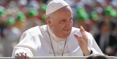 Общая аудиенция Папы 8 июня: старость обладает уникальной красотой (+ ФОТО)