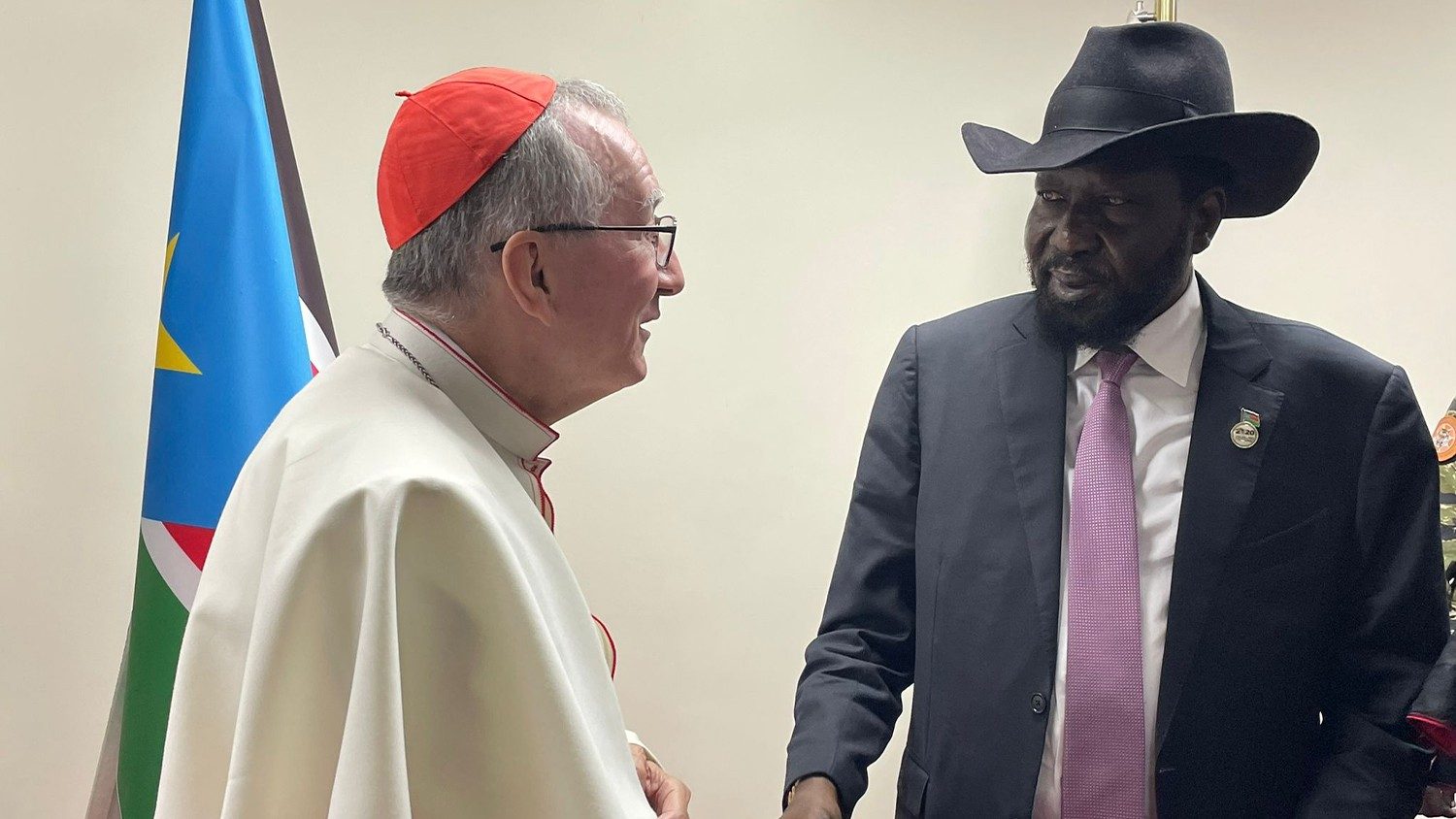 Госсекретарь Ватикана встретился с президентом Южного Судана (+ ФОТО)