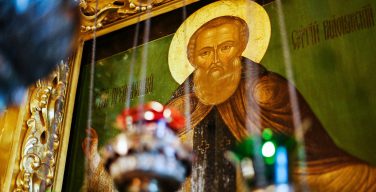 Русская Православная Церковь празднует 600-летие обретения мощей Сергия Радонежского