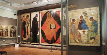 Говорить о сроках возвращения «Троицы» Рублева в постоянную экспозицию Третьяковки пока рано — галерея