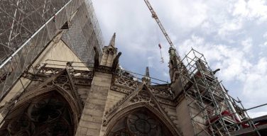 Собор Парижской Богоматери вновь будет открыт для верующих в 2024 году