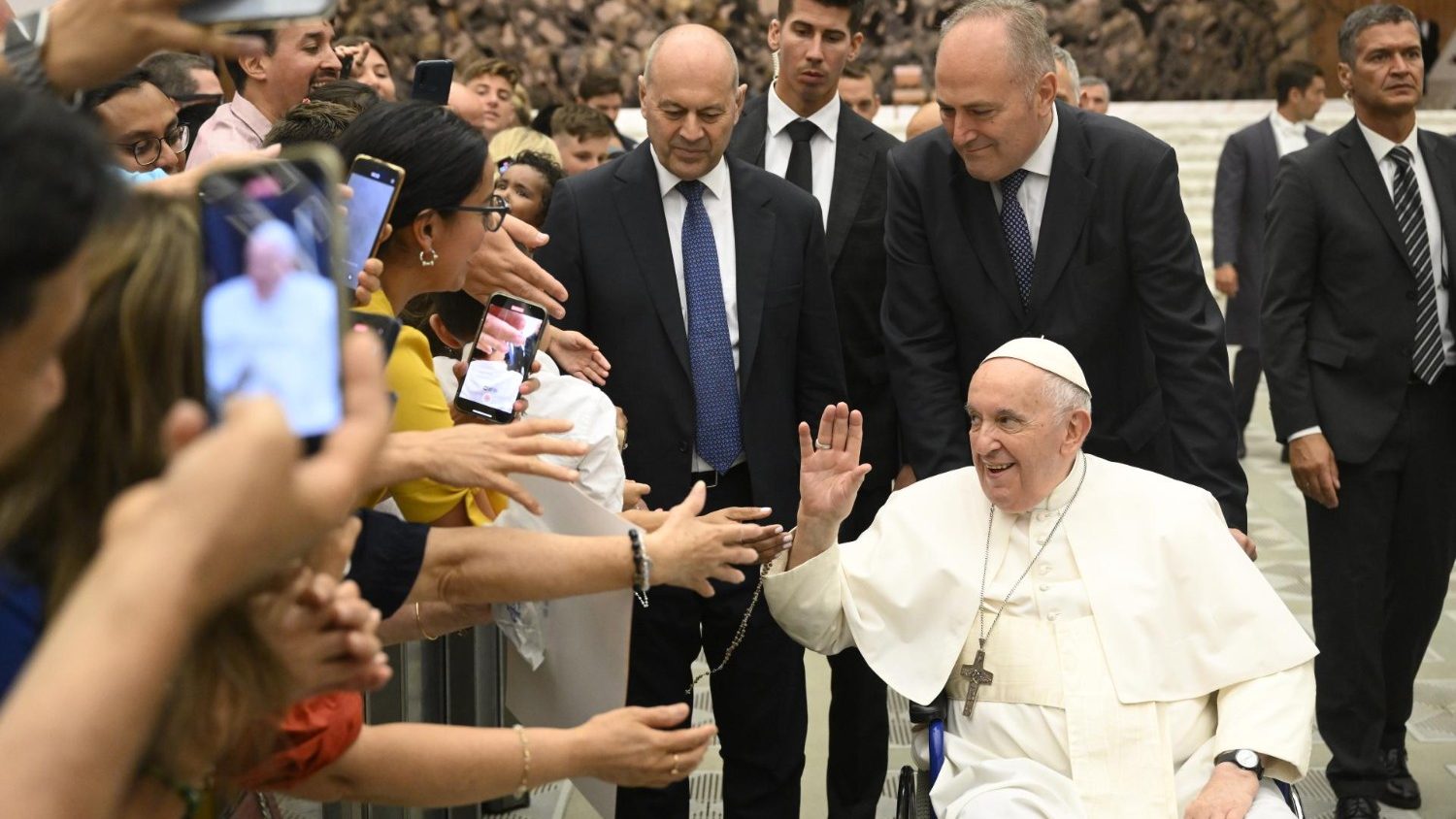 Общая аудиенция в Ватикане 10 августа. Папа: старость – знак надежды на исполнение Божьего обетования (+ ФОТО)