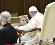 Папа на общей аудиенции: связь между стариками и детьми спасет человечество (+ ФОТО)