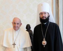 Папа Франциск встретился с митрополитом Волоколамским Антонием (+ ФОТО)