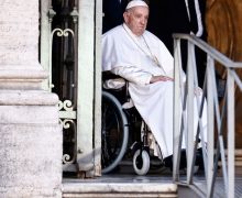 СМИ: Папа Франциск не исключил возможности ухода на покой по состоянию здоровья