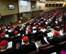 Папа и кардиналы обсуждают реформу Римской Курии