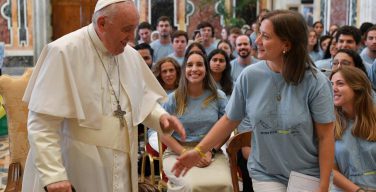 Папа встретился с «Группами Пресвятой Девы»