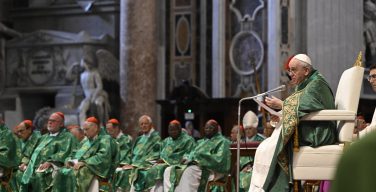 Папа на Святой Мессе 30 августа: изумление перед Божьим замыслом спасает от соблазнов