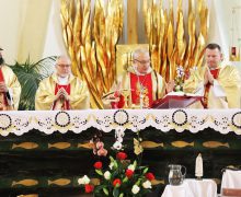 В Епархии Св. Иосифа в Иркутске торжественно отпраздновали годовщину освящения кафедрального собора (+ ФОТО)