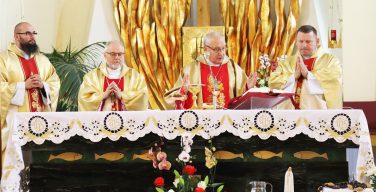 В Епархии Св. Иосифа в Иркутске торжественно отпраздновали годовщину освящения кафедрального собора (+ ФОТО)