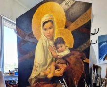 Художник изобразил Деву Марию казахской женщиной (ФОТО)