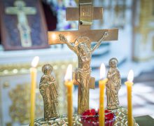 В храмах Ижевской епархии начались отпевания погибших в результате трагедии в школе