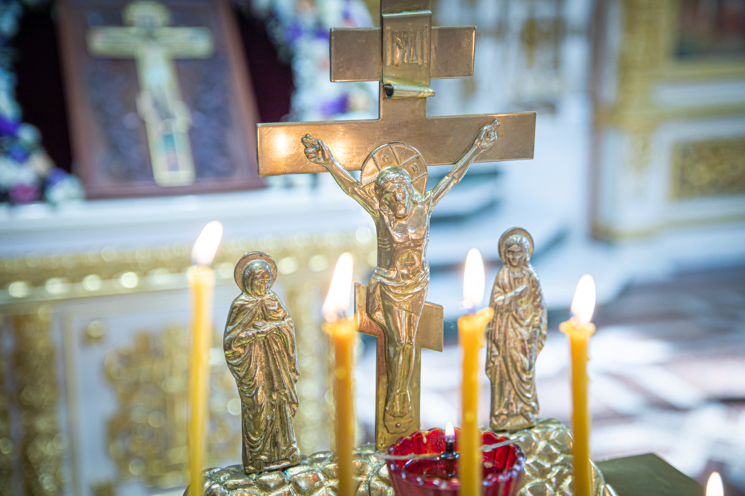 В храмах Ижевской епархии начались отпевания погибших в результате трагедии в школе