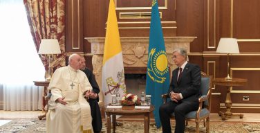 Папа Римский выразил признательность Казахстану за отмену смертной казни