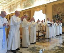 Папа — норбертанцам: идолопоклонство деньгам уводит от нашего истинного призвания