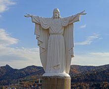 В Красноярске появилась статуя Христа-Искупителя