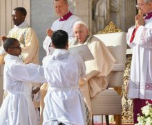 В воскресенье Папа канонизировал двух подвижников (+ ФОТО)