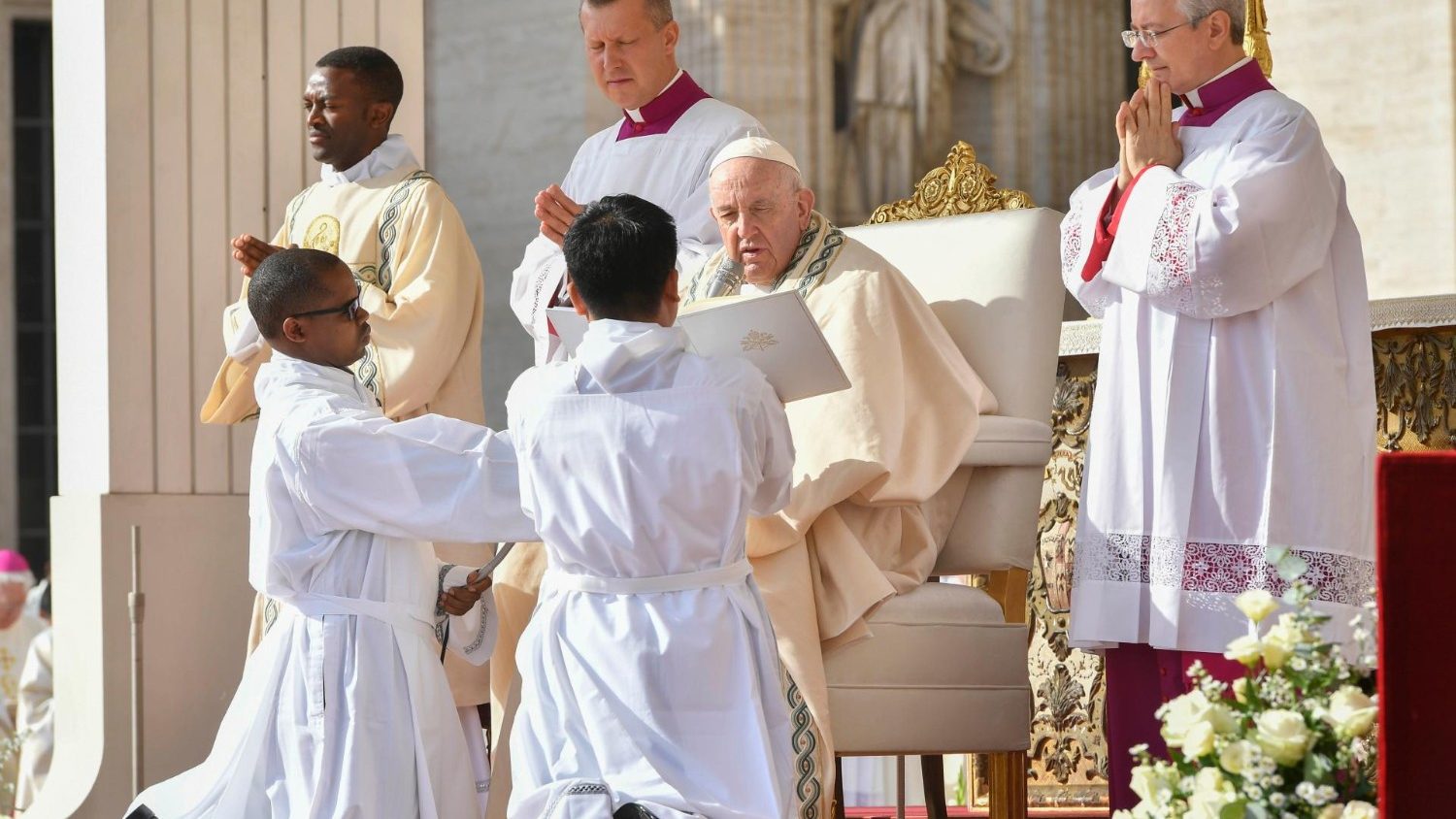 В воскресенье Папа канонизировал двух подвижников (+ ФОТО)