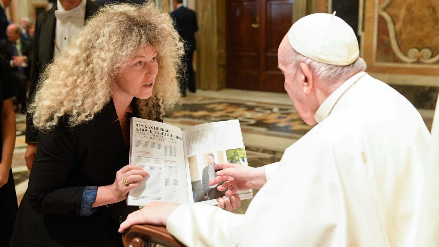 Папа Франциск: материальная помощь должна быть лишь временной мерой