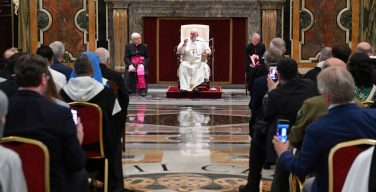 Папа Франциск на встрече с членами FASTA: образование как дело духовного милосердия