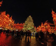 В городах Европы на фоне энергетического кризиса стартовал рождественский сезон