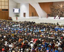 Папа – итальянским школьникам: будьте «поэтами мира»